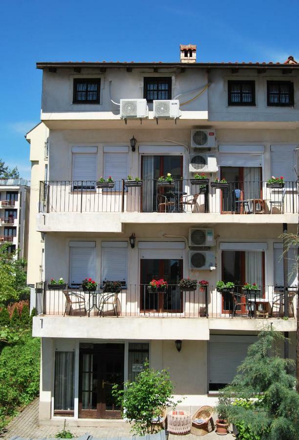 Vila Delfin Hotel Ohrid Exterior photo